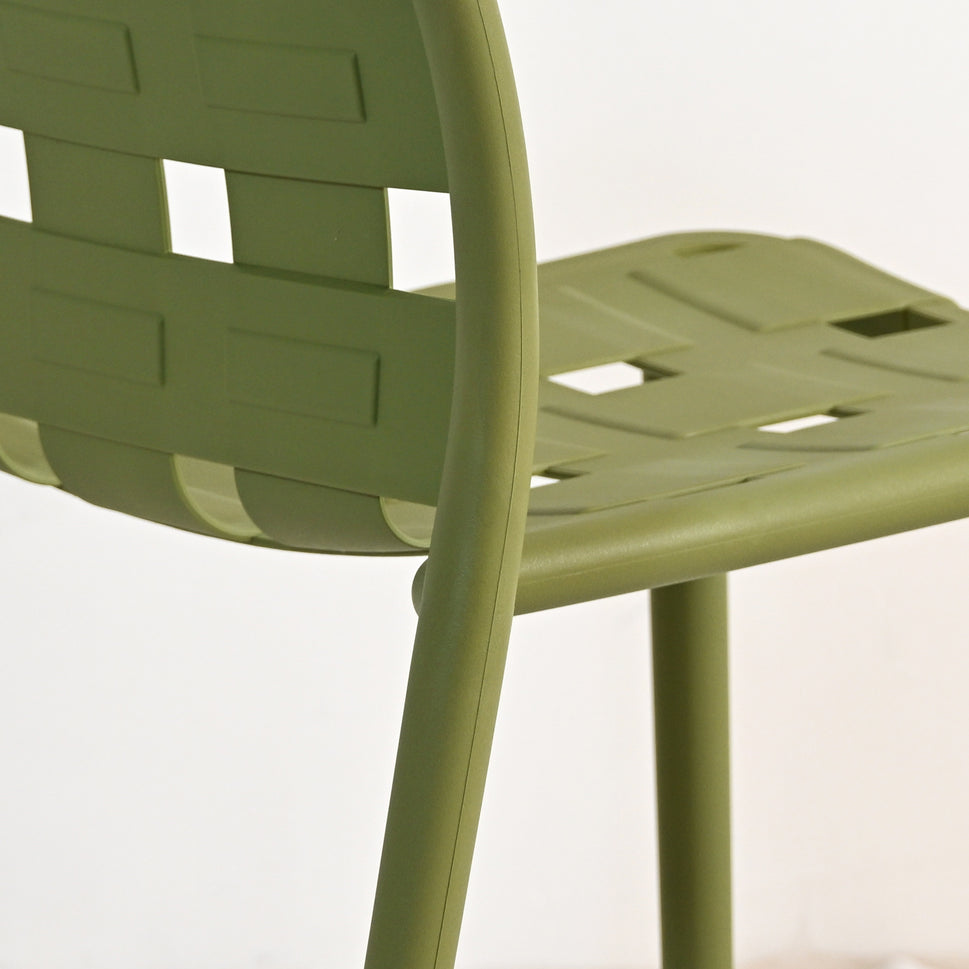 Set of 4 Contemporary Open-Weave Dining Chairs – Stackable Indoor & Outdoor Chair Set