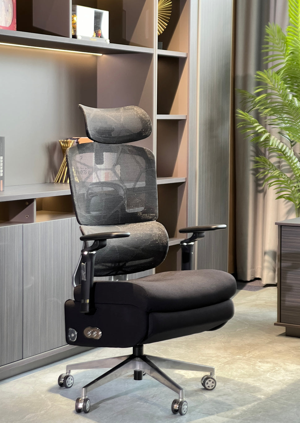 Ergonomic Executive Massage Office Chair with Full Recline & USB Charging
