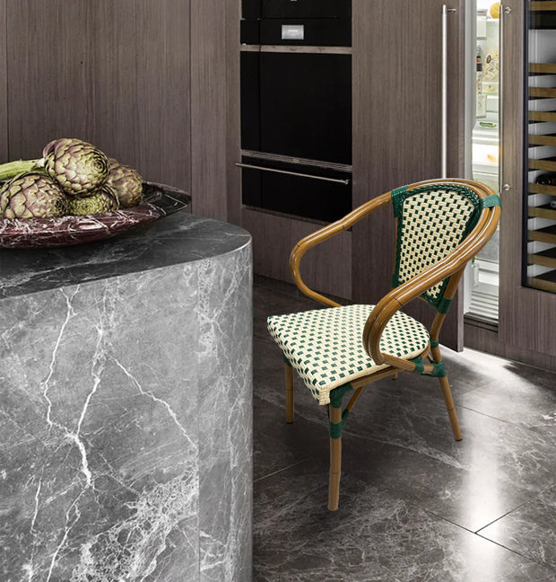 Outdoor Furniture That Holds Up in Busy Commercial Spaces