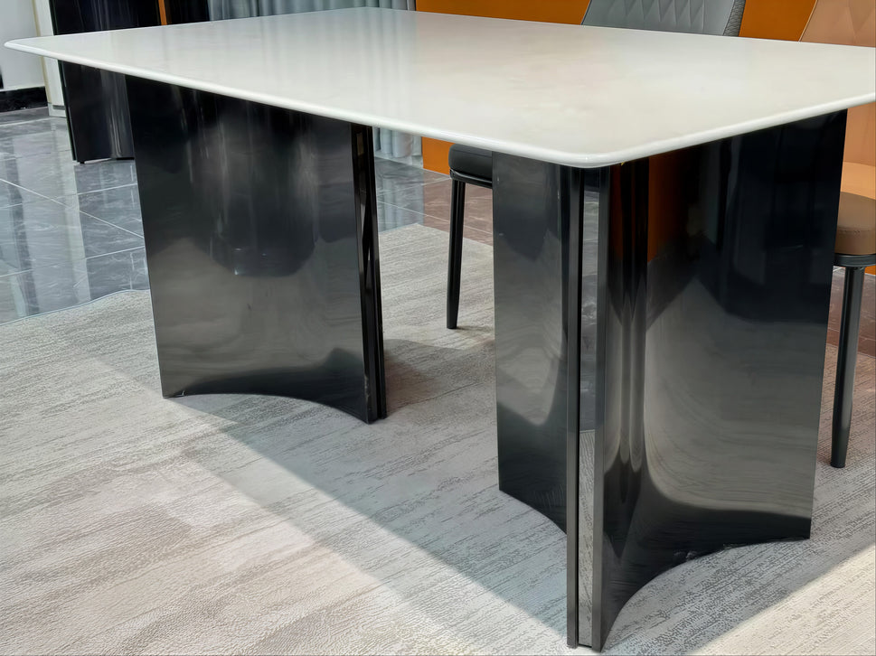 White Marble-Effect Dining Table – 160 x 90 cm Modern Rectangular Table with Black Base