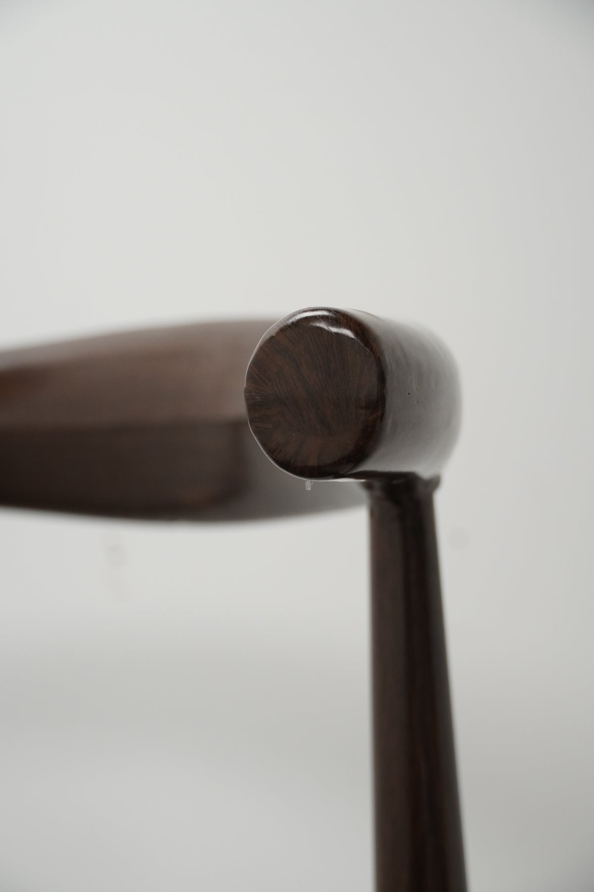 Metal Faux Wood Elbow Dining Chair with PU Upholstered Seat