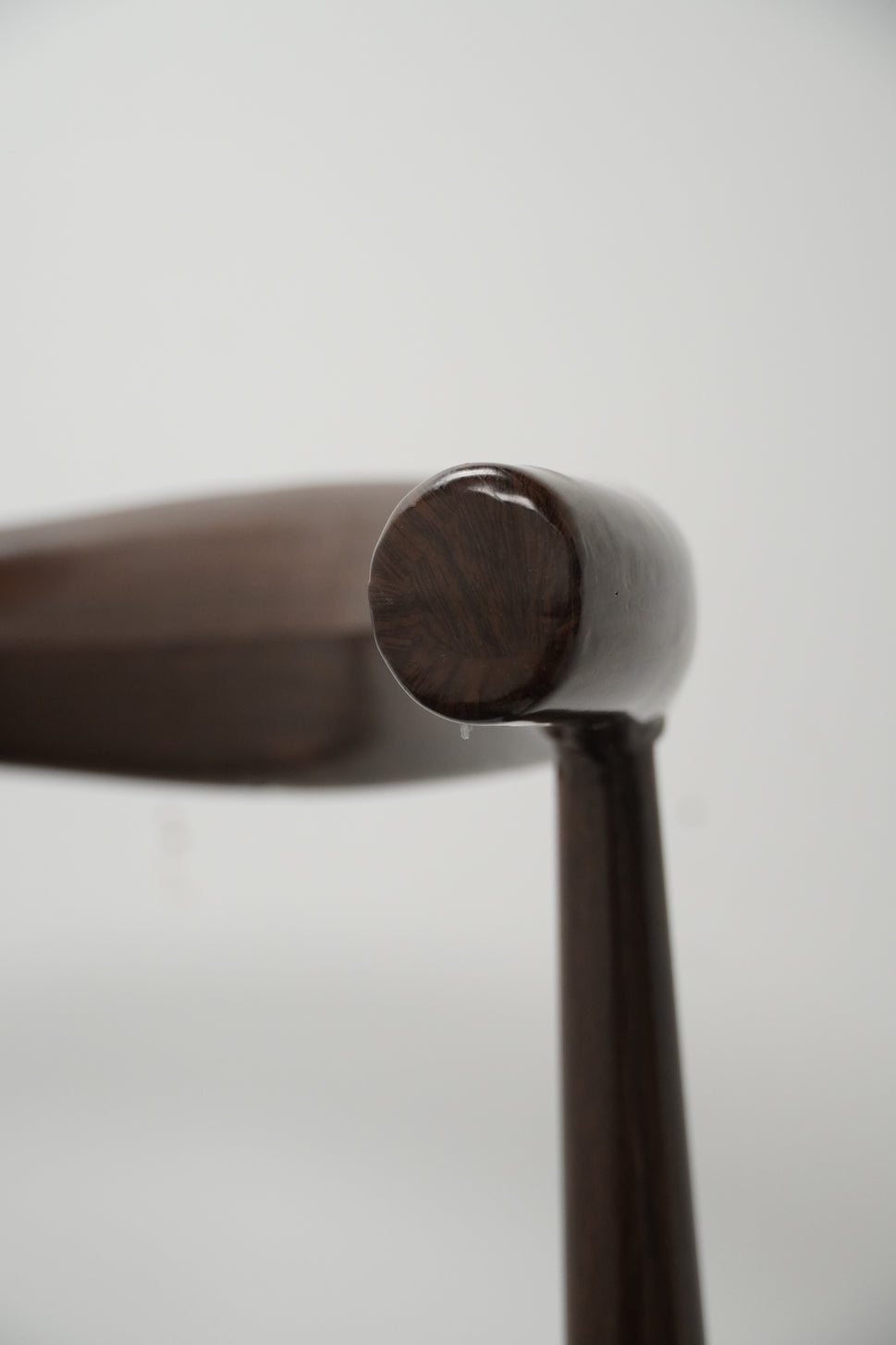 Metal Faux Wood Elbow Dining Chair with PU Upholstered Seat