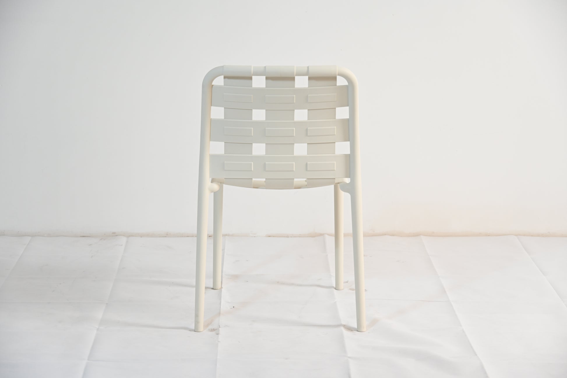 Set of 4 Contemporary Open-Weave Dining Chairs – Stackable Indoor & Outdoor Chair Set